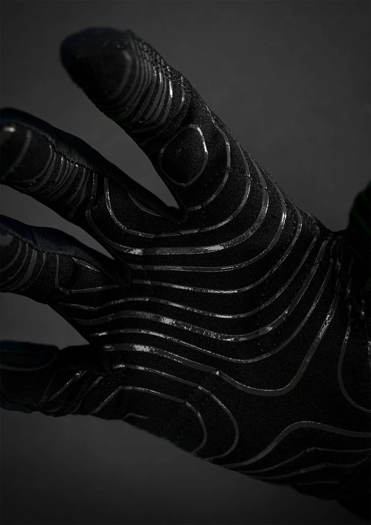 Glove Embossed B/B - Image 4