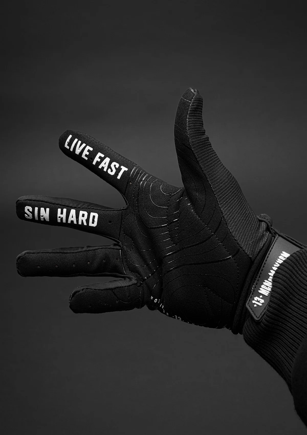 Glove Mayhem Big 13 - Image 6