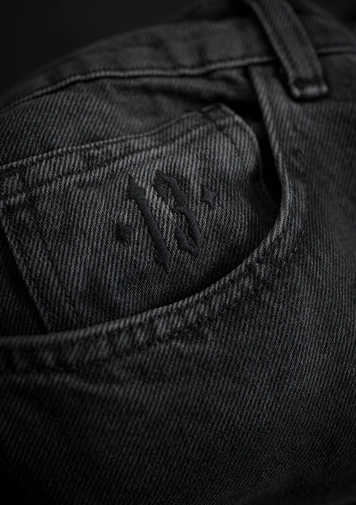 Jeans M13.1 Classic Regular BLKW - Image 4
