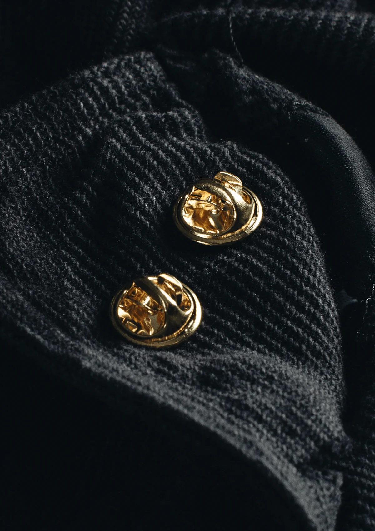 Pin 13 Gold - Image 5