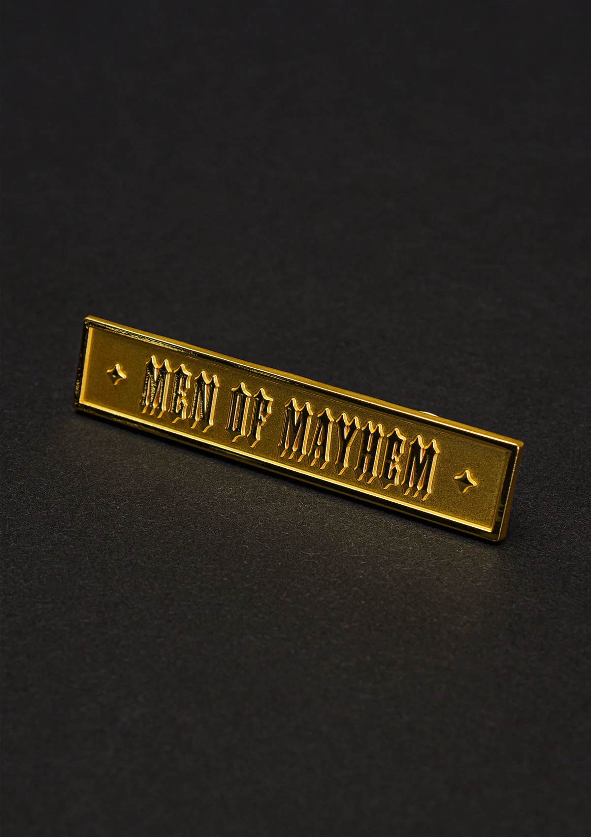 Pin Men of Mayhem Gold - Image 2